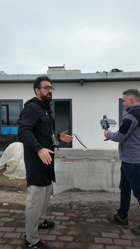 Proje sorumlusu yapının dışında dijital ikiz sürecini anlatıyor