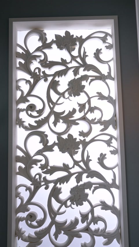 Pleksi Aydınlatmalı Desenli Panellerle Mekan Dekorasyonu