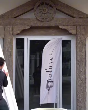 İkinci yivli sütun parçası çapraz biçimde kaldırılıyor