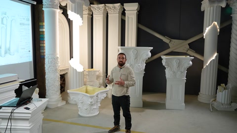 Işıklı sütun modeli karanlık mekanda aydınlatma etkisiyle görünüyor