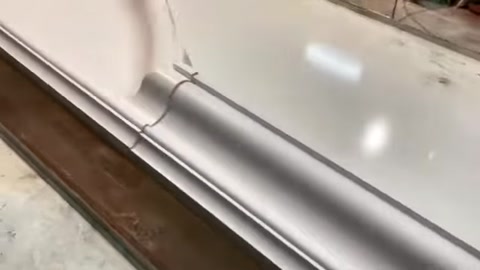 Dekoratif söve profilinin katmanlı kesit ve yüzey formu gösteriliyor.