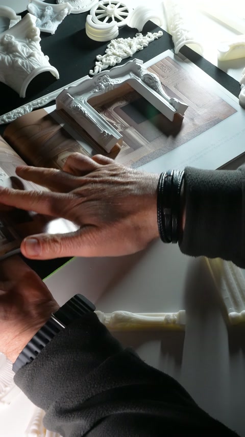 Polure Poliüretan Ürünlerinin Ölçekli Maketlerle Etkileyici Tanıtımı
